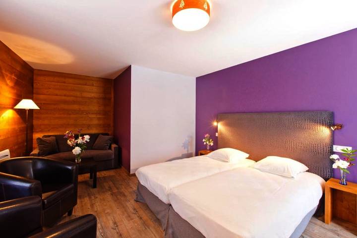 Hôtel pour 2 personnes, avec terrasse à Clairvaux-les-Lacs - 2