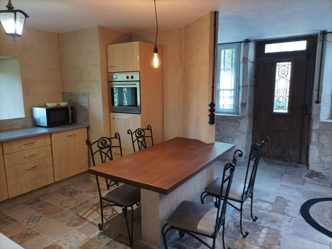 Ganze Wohnung, Appartement 'La Maison Du Meunier Mit Grundstück' mit Privatem Garten und Wlan in Autigny-la-Tour, Neufchâteau (Frankreich)