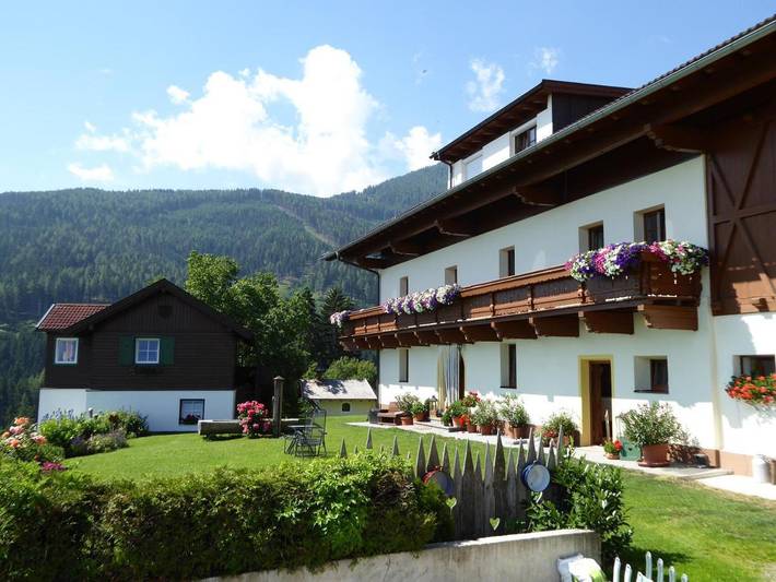 Studio für 3 Personen, mit Terrasse und Garten sowie Ausblick in Mutters