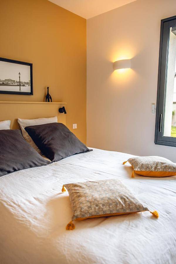 Double Room with Balcony in Lyon, Lyon et ses environs