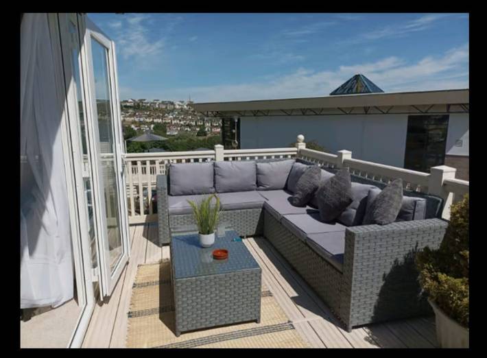 Holiday rental for 8 people, with pool and terrace, child-friendly in Paignton