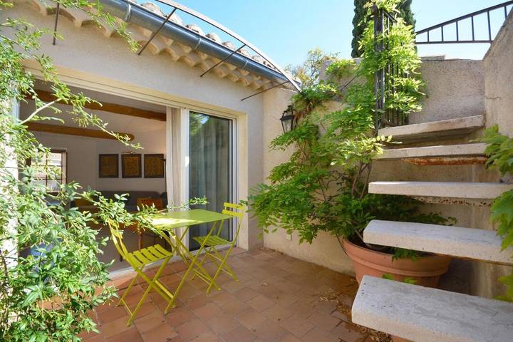 Gîte pour 4 personnes, avec terrasse et vue, animaux acceptés à Le Barroux - 4