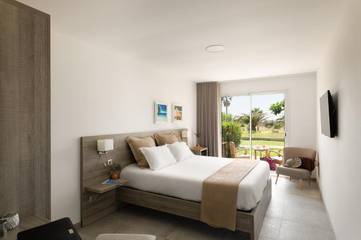 Hôtel pour 2 personnes, avec vue et jardin dans Plage de Lava