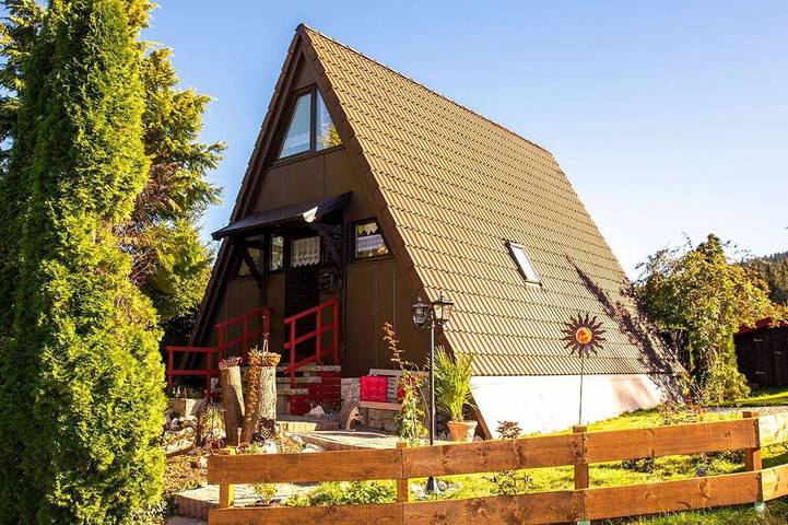 Ferienhaus für 5 Personen, mit Balkon und Garten