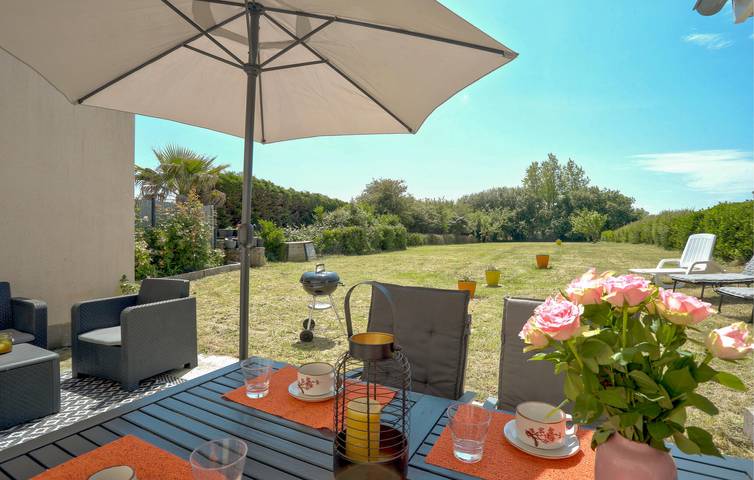 Location de vacances pour 4 personnes, avec terrasse et jardin à Créances - 3