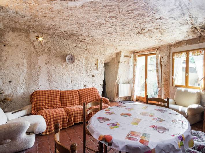 Une maison troglodyte au charme historique in Faverolles, Vallée de la Loire