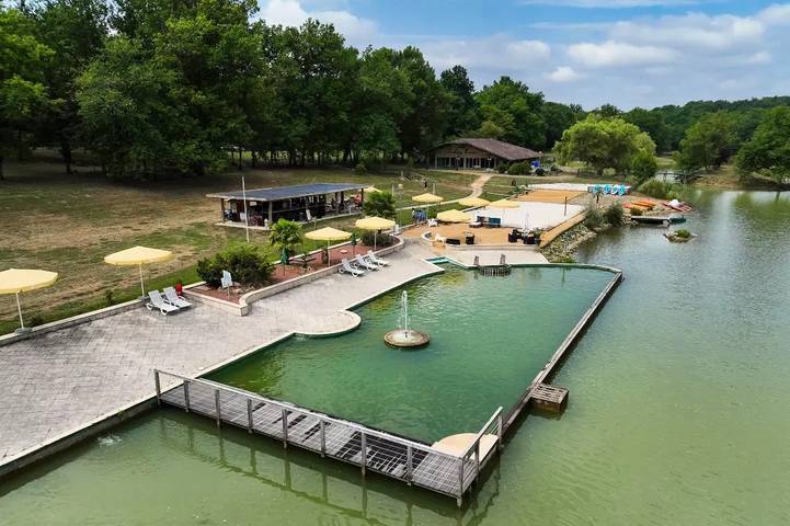 Camping pour 4 personnes, avec piscine et terrasse, animaux acceptés dans le Gers - 3