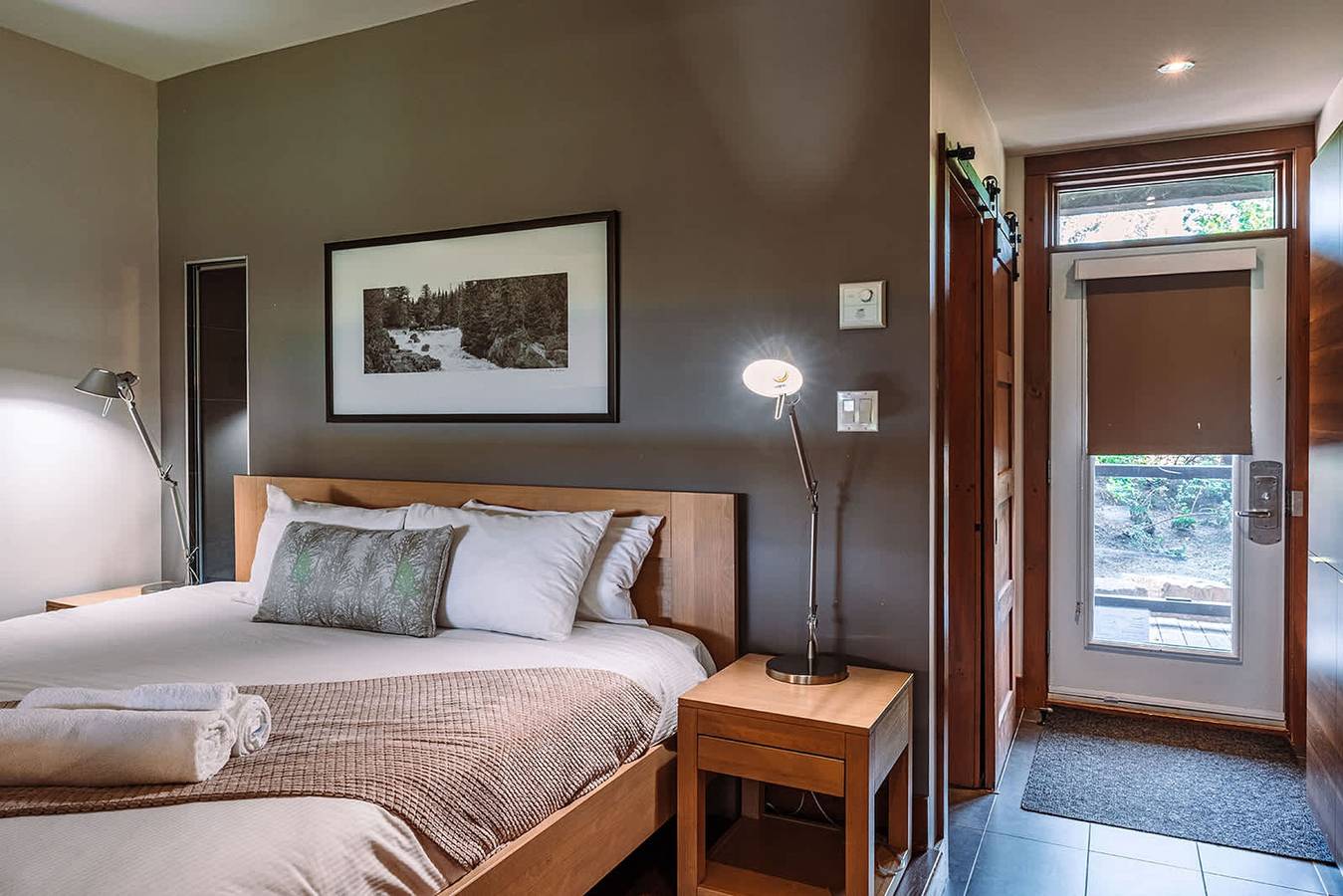 Apartamento entero, Lakefront Resort Loft in Lac-Supérieur, Quebec