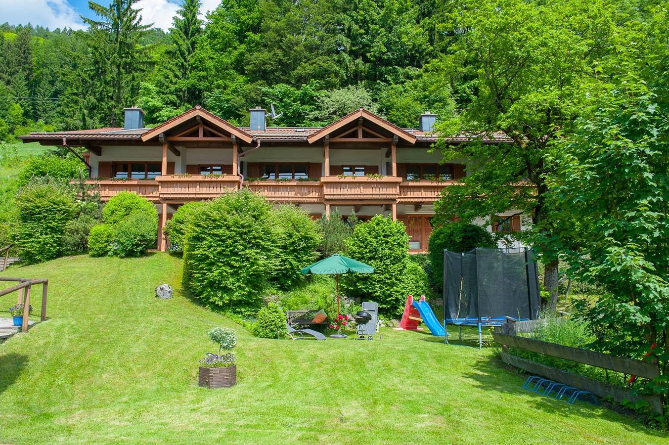 Ganze Ferienwohnung, Am Sonnenhang inkl. Chiemgaukarte - Ferienwohnung 4/1234, 70qm, Balk., Küche, 2 Schlaf- und 1 Wohnzi., max 4 P. Wlan in Ruhpolding, Bayerische Alpen