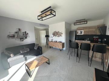 Gîte pour 4 personnes, avec terrasse dans Port Pin Rolland