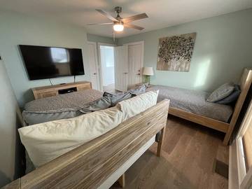 Vacation House for 8 Guests in Navarre Beach, Emerald Coast, Picture 3