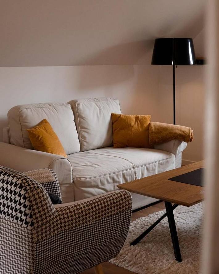 Gîte pour 2 personnes, avec Terrasse et Jardin ainsi que Piscine et Vue à Saint-Nicolas-de-Bourgueil