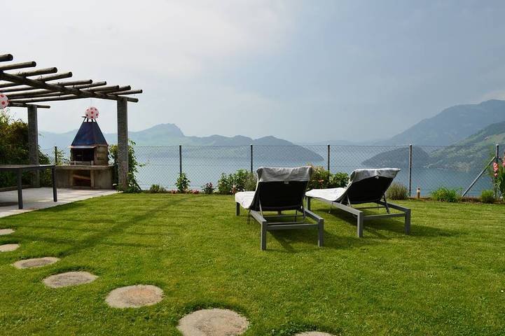 Ferienwohnung für 6 Personen, mit Terrasse und Garten