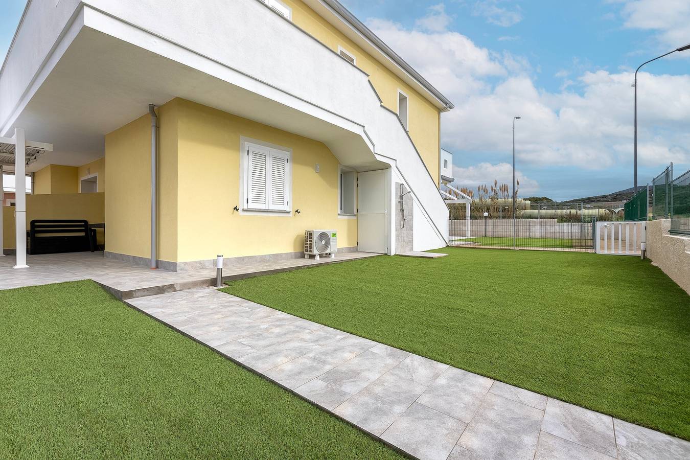 Casa Vacanze 'Marachele' con Piscina Condominiale, Giardino Privato e Aria Condizionata in Lu Bagnu, Castelsardo