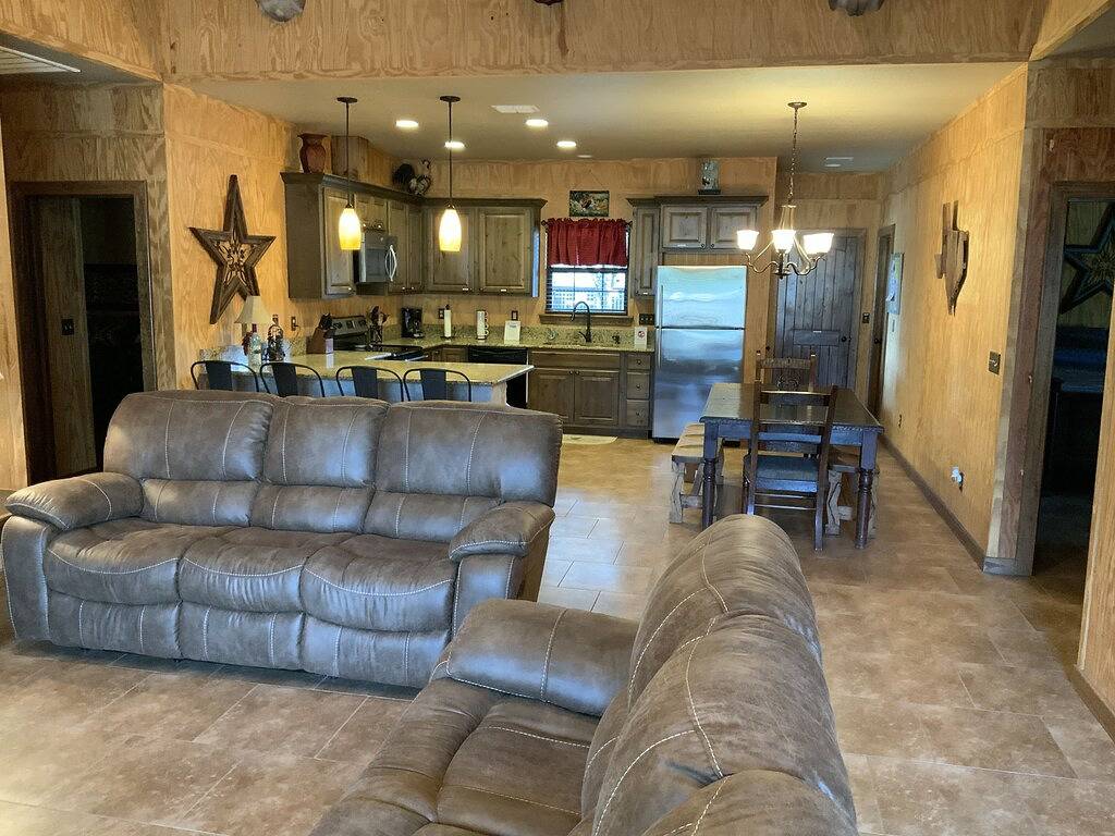 Clear Water Casa @ Frio Select Rental Homes in Concan, Uvalde County
