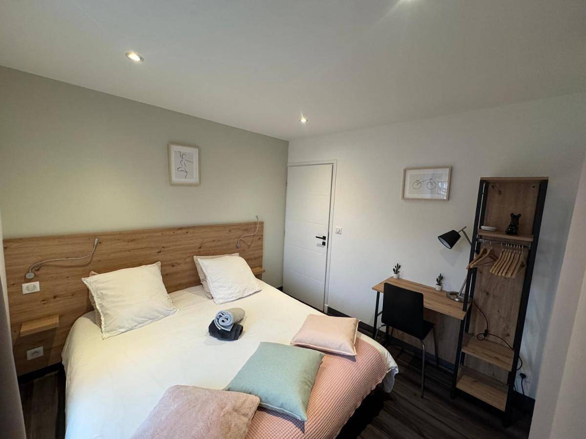 Appartement entier, Three-Bedroom Apartment in Saint-Flour, Région de Saint-Flour