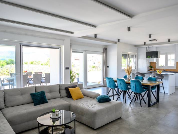 Rest for the soul in Imotski, Makarska Riviera