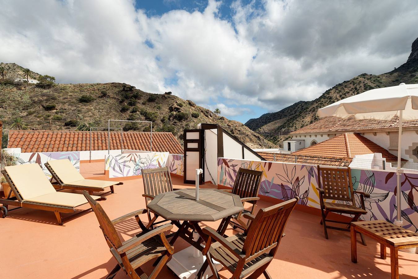 Maison de vacances "Casa de Telégrafos" avec vue sur les montagnes, terrasse privée et Wi-Fi in Vallehermoso, La Gomera