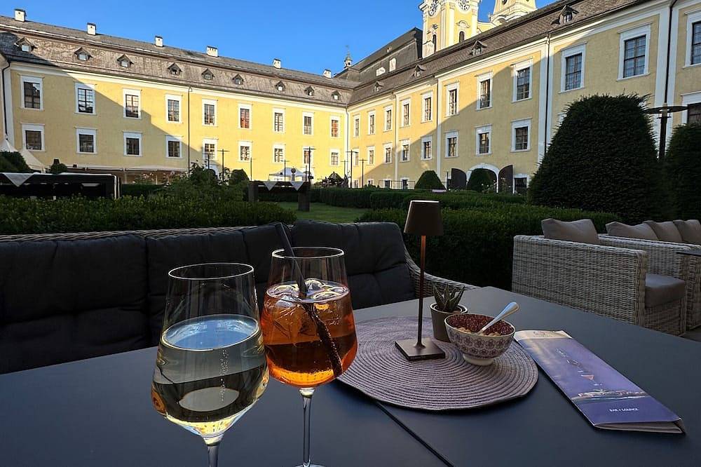 Geheel appartement, Schloss Mondsee in de buurt van Salzburg - leef als een herenhuis in Mondsee (Stadt), Traunviertel