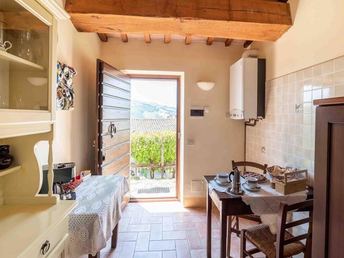 Appartamento intero, Rifugio rilassante con accesso alle biciclette in Monte San Martino, Provincia di Macerata