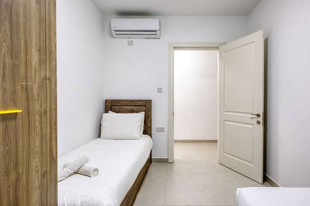 Ganze Wohnung, Feel at Home in Mellieha with Rooftop Pool & Views in il-Mellieha, Mellieha