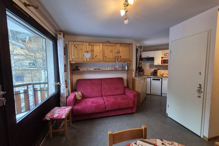 Gîte pour 4 personnes, avec balcon, adapté aux familles dans Station de la Feclaz le Revard