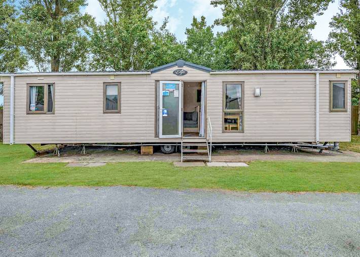 Caravan for 6 people in The Broads