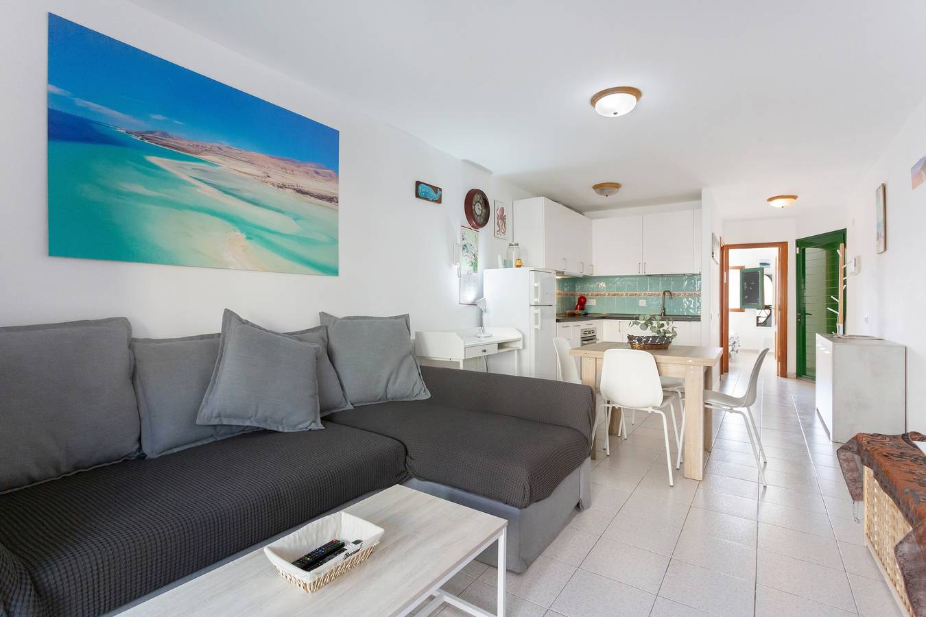 Appartement entier, Vacances 'La Casita' avec vue sur la mer, terrasse partagée et Wi-Fi in Puerto de Corralejo, La Oliva