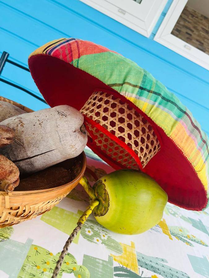 Location de vacances pour 4 personnes, avec balcon ainsi que jardin et vue à Terre-de-Bas - 2