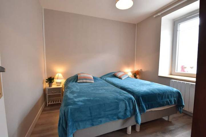 Gîte pour 4 personnes, avec piscine ainsi que terrasse et jardin à Cosqueville - 3