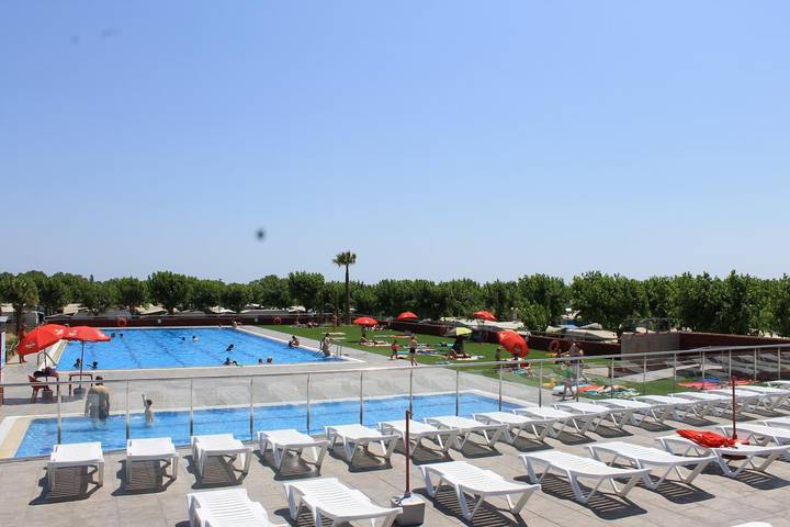 Ferienpark für 5 Personen, mit Garten und Kinderpool sowie Pool in Spanien