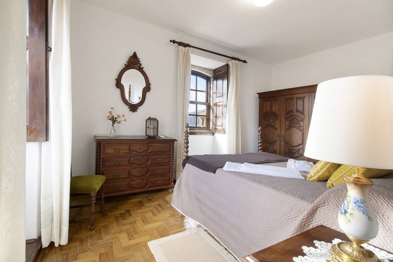 Quarto 'Quarto 2 - Casa Do Adro' com Vista para a Montanha, Wi-Fi e Ar Condicionado in Soajo, Gerês