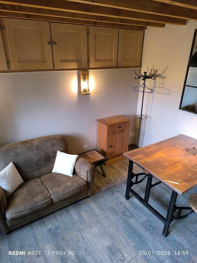 Appartement entier, One-Bedroom Apartment in Écully, Lyon et ses environs