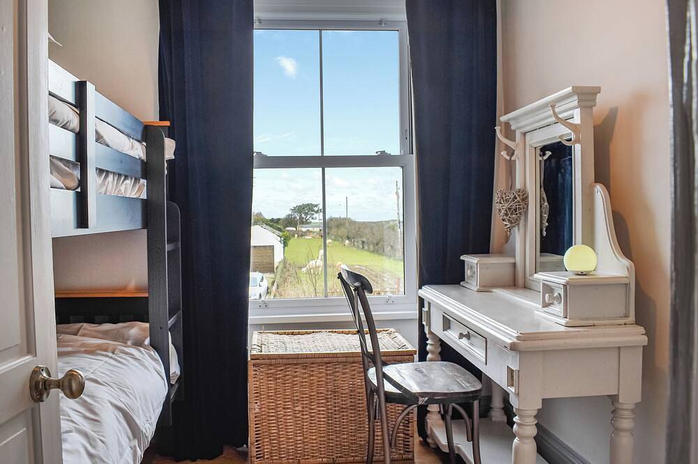 3 bedroom accommodation in Tintagel in Tintagel, Pentire Point - Widemouth