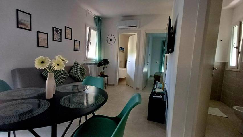 Apartamento de vacaciones para 3 personas, con vistas además de piscina y terraza - 1