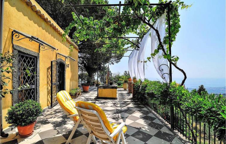 Location de vacances pour 6 personnes dans Puntalazzo