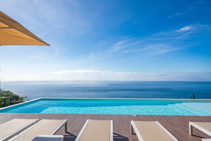 Location de vacances pour 8 personnes, avec jardin dans Estreito da Calheta - 4