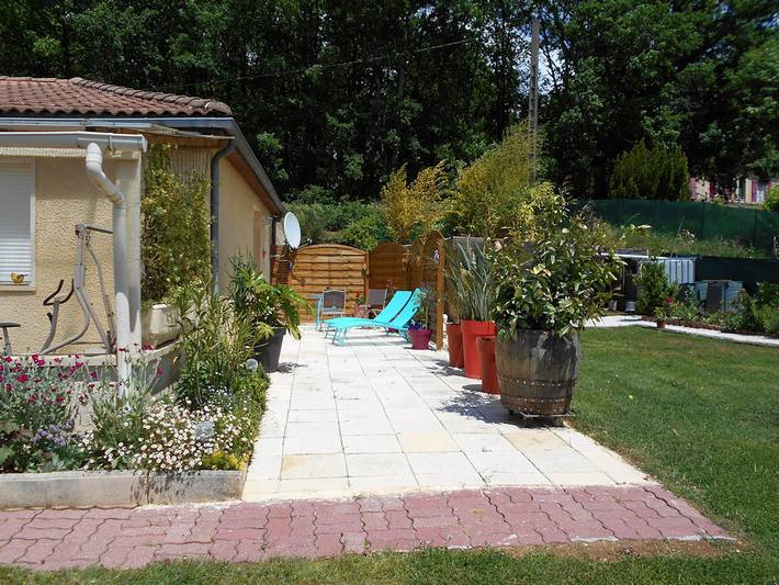 Chambre d’hôte pour 2 personnes, avec jardin ainsi que piscine et jacuzzi, animaux acceptés en Dordogne - 4