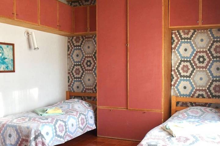 Location de vacances pour 6 personnes, avec balcon et jardin à Canale-di-Verde - 4