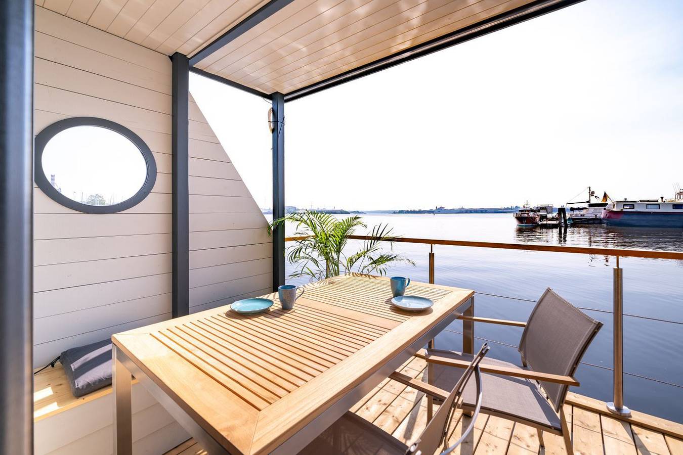 Urlaub auf dem Hausboot - Erholung pur für Wasser- und auch viele Landratten! in Fehmarnsund, Fehmarn