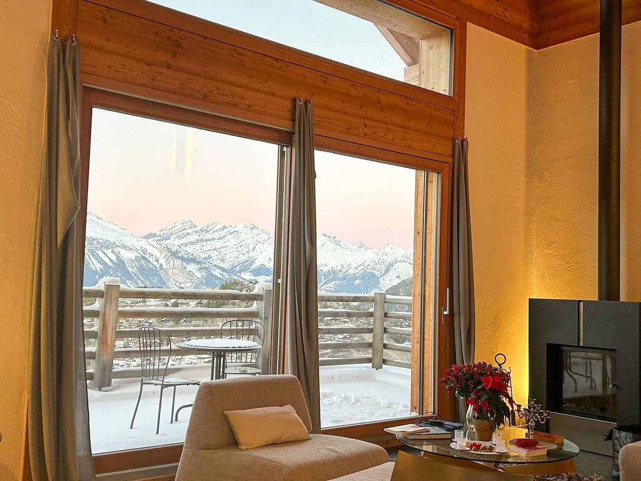 Bright and recent chalet near the Bisse de Vercorin in Chalais (Suiza), Alpes del Valais