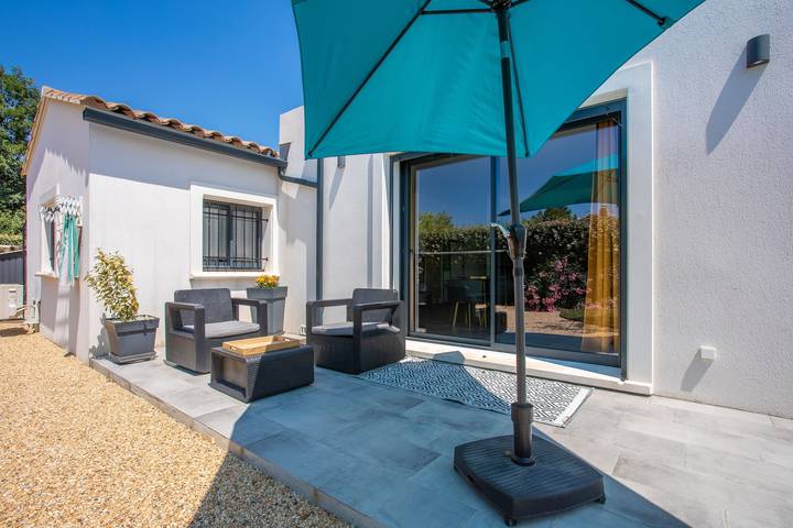 Monolocale intero, Monolocale '890' con terrazza privata, Wi-Fi e aria condizionata in Lorgues, Draguignan e dintorni