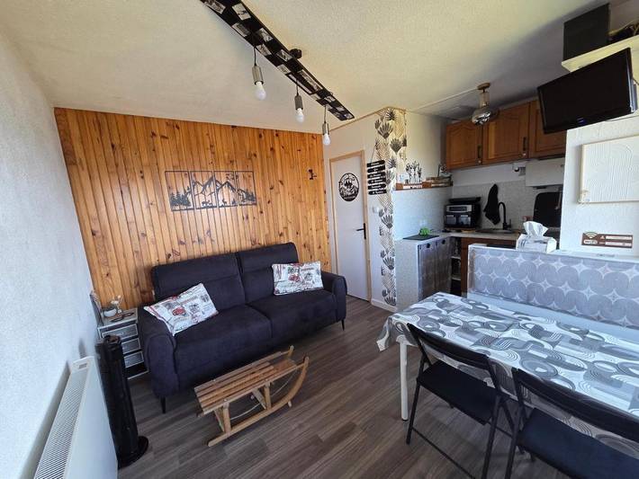 Gîte pour 5 personnes, avec Balcon ainsi que Terrasse et Vue dans Station De Luchon Superbagnere