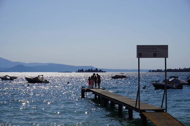Camping für 4 Personen, mit Seeblick und Terrasse sowie Pool, mit Haustier in Manerba del Garda - 3