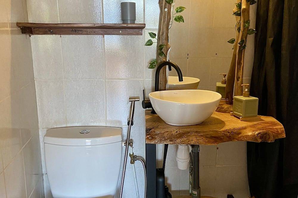 Entire apartment, Appartement Tigueda, Véranda, vue mer in Le Rove, Istres region
