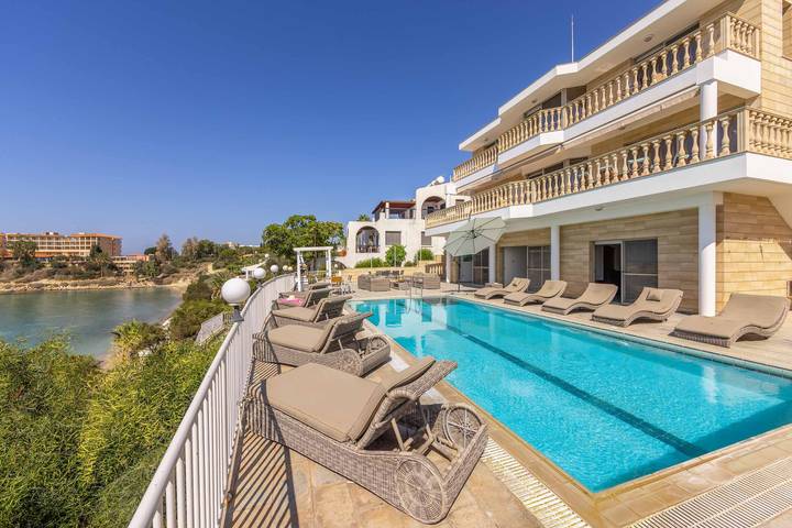 Location de vacances pour 14 personnes, avec balcon à Coral Bay - 2