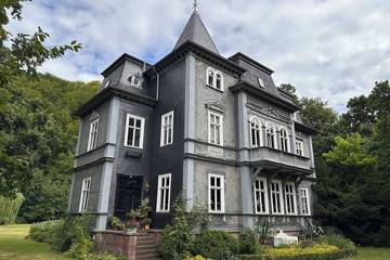 Villa für 8 Personen, mit Balkon und Garten im Thüringer Wald