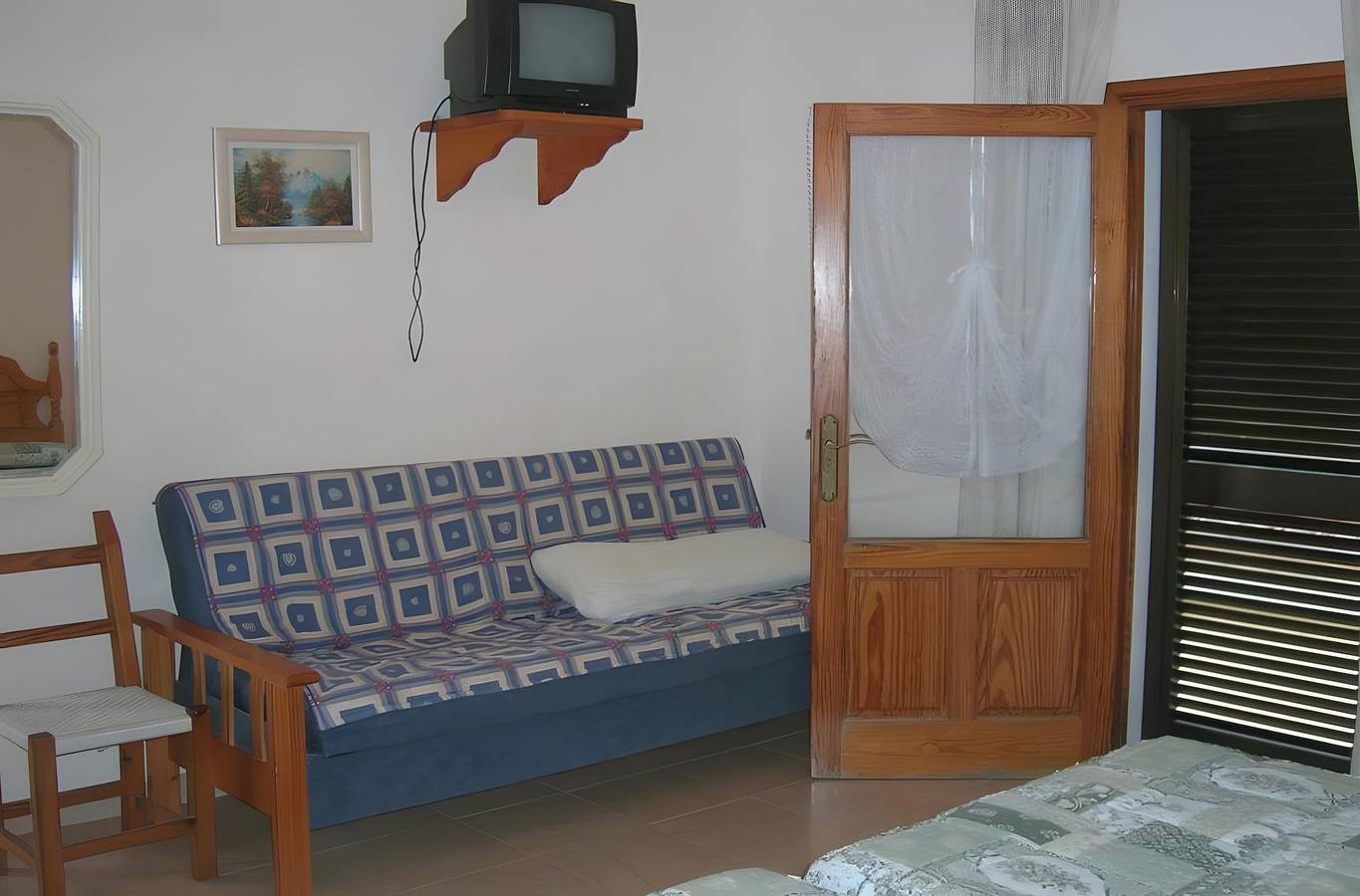 Chambre 'Doble - 6' avec vue montagne, Wi-Fi et climatisation in Platja es Figueral, Santa Eulària des Riu