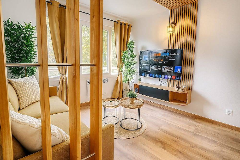 Geheel appartement, Bright, elegant studio in the heart of Lille in Wazemmes (Lille), Rijsel