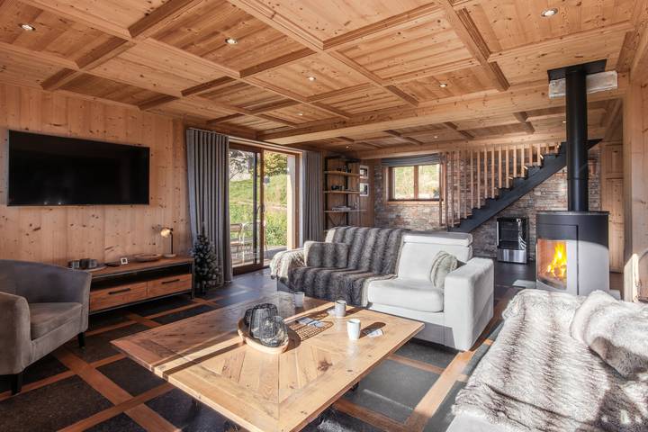 Chalet pour 4 personnes, avec Balcon ainsi que Terrasse et Jardin à Cordon